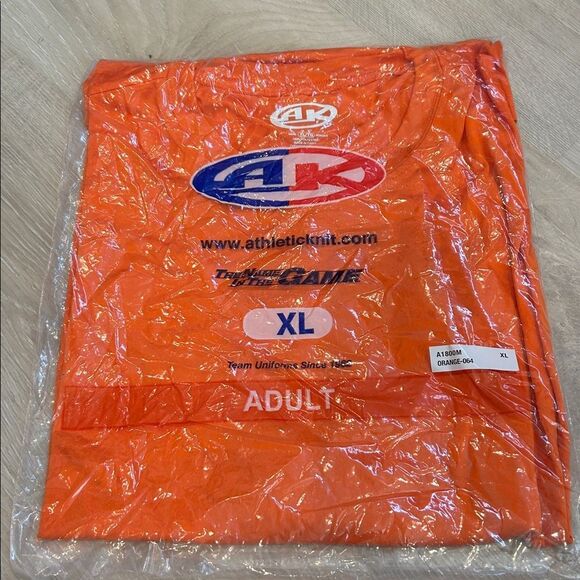 NEW Orange Short Sleeve Men's Dri-fit Tee - Picture 3 of 4